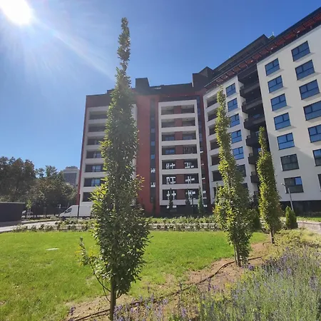 Modern 2 Bedroom - 2 Baths - Private Garage Free In Center * Sofie