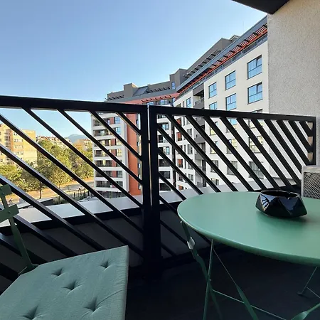 Premium 2 Bedroom - Free Garage - Walk To Vitosha - 2 Bathrooms - New Building